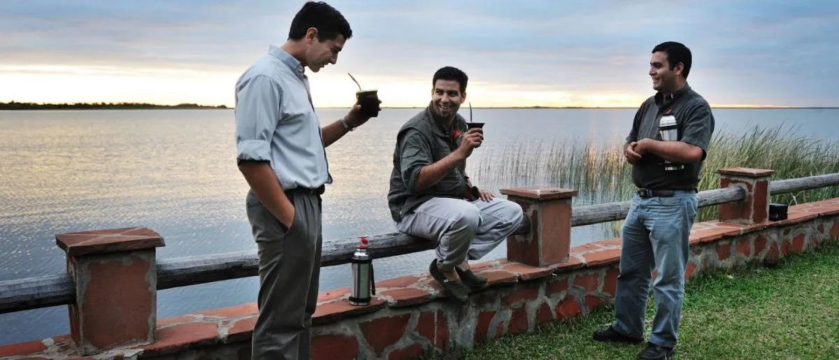 mate con amigos
