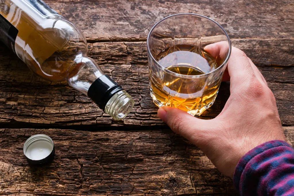 alcohol daño higado riñon