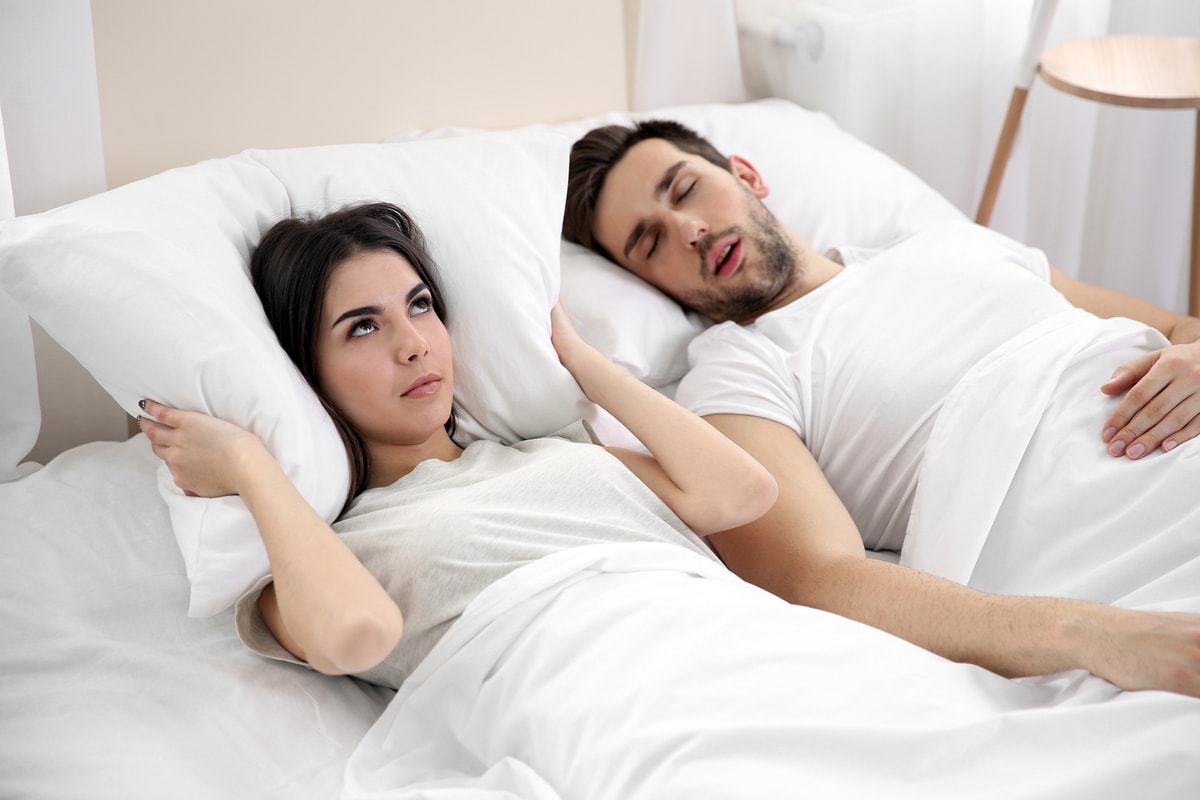 Cómo dejar de roncar: consejos para dormir mejor