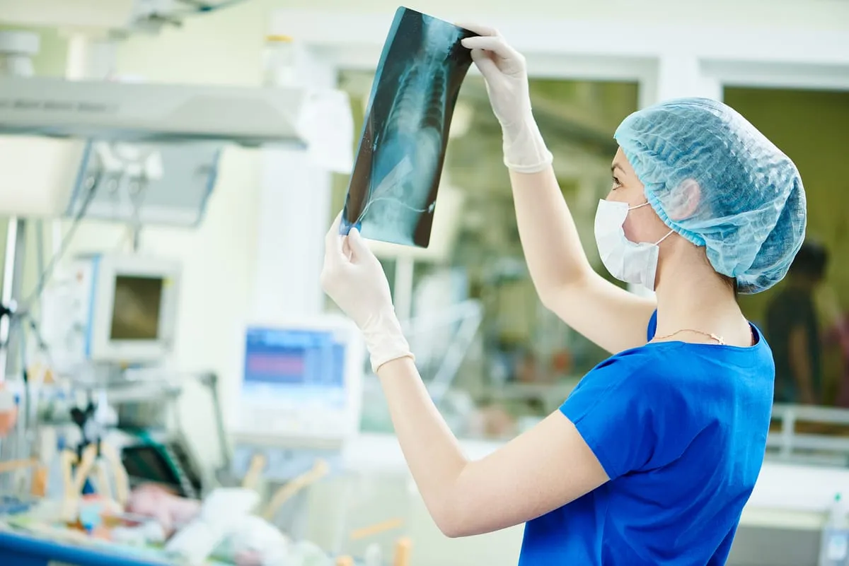 medico terapia intensiva
