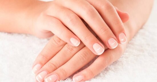 Uñas rayadas: líneas y estrías que hablan de tu salud 5